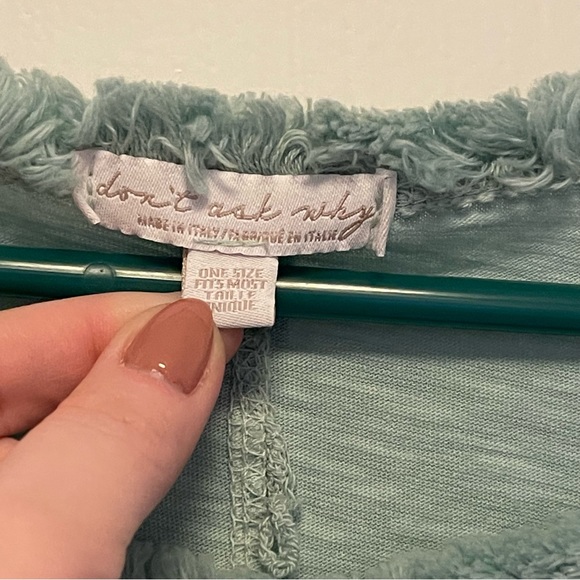 NWOT American Eagle, Don’t Ask Why - top - Picture 6 of 10